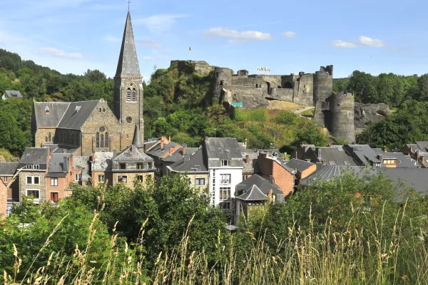 Wandelen in La Roche: Expertgids voor 5 Korte Rondwandelingen
